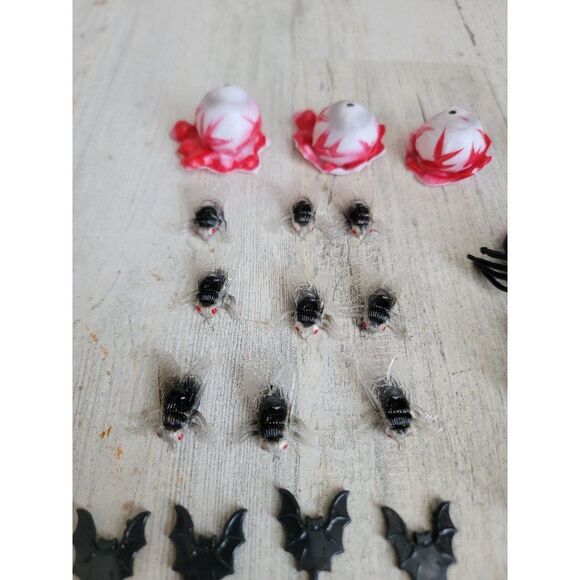 Halloween spider ring fly eyeball bat toothpick party accessories - Picture 3 of 9